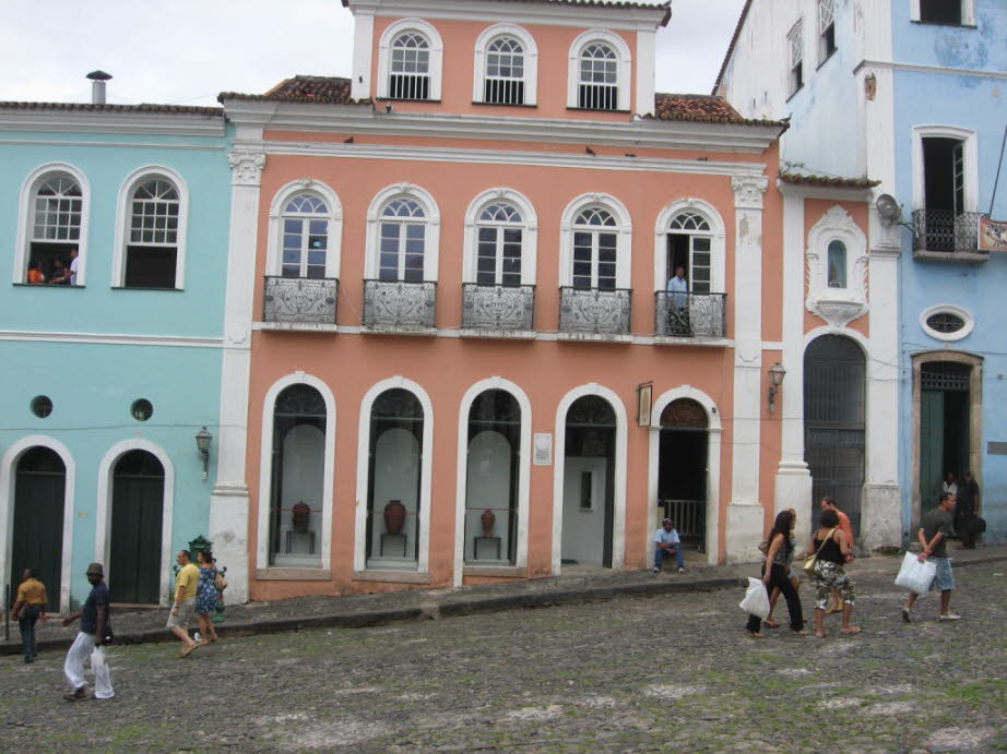 Alstadt von Salvador da Bahia - Der Küstenort Salvador da Bahia im Bundesstaat Bahia verfügt mit seiner Altstadt Pelourinho seit 1985 über ein eindrucksvolles Weltkulturerbe der UNESCO. Sie offenbart einen spannenden Einblick in die Vergangenheit der Stadá