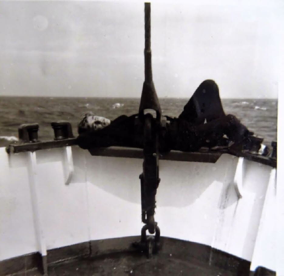 1965 als Schiffsjunge auf einem Kümo auf kleiner Fahrt von Hamburg nach London