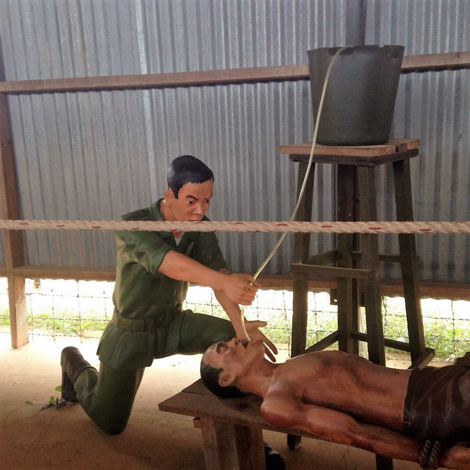 Kokosnuss-Gefängnis Phu Quoc - Beim Besuch des Gefängnisses Phu Quoc kann man unmenschliche Foltermethoden aus dem Vietnamkrieg ansehen.