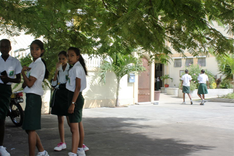 Rodriguez Indischer Ozean Schulmädchen