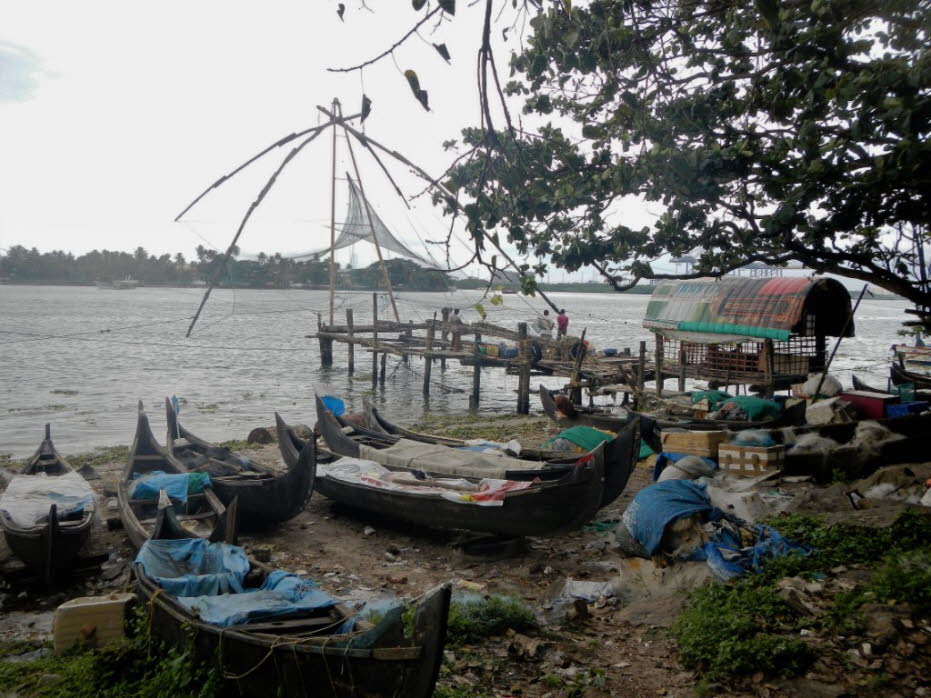 Chinesische Fischernetze in Cochi: Müll