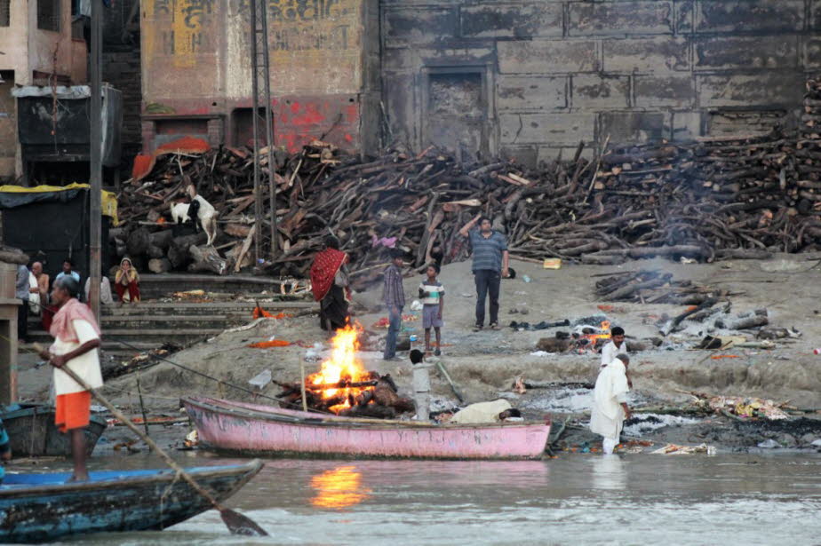 Totenverbrennung  Varanasi 