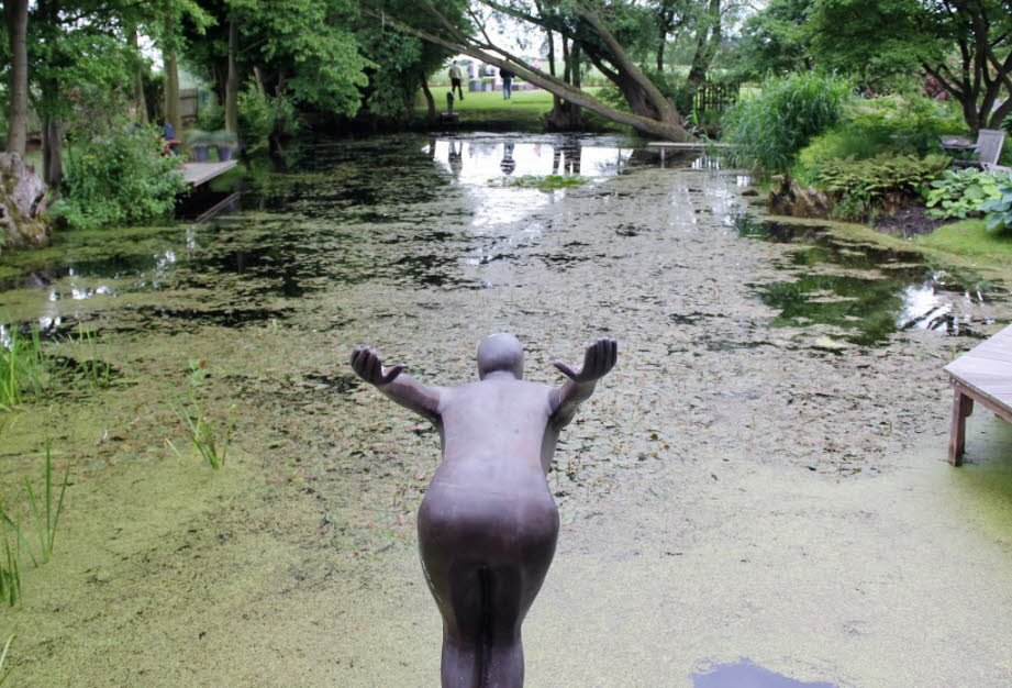 weil man am Tag des offenen Gartens auch baden kann.