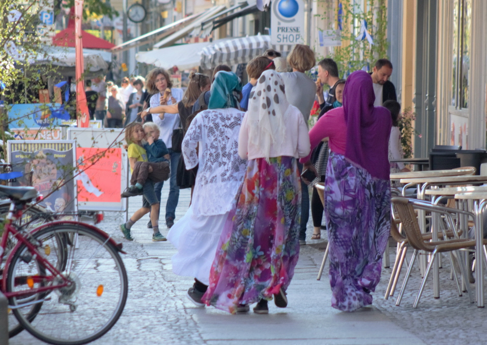 neue Mitbürgerinnen