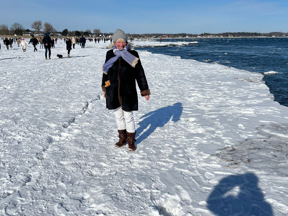 weil man auf der Ostsee spazieren kann.