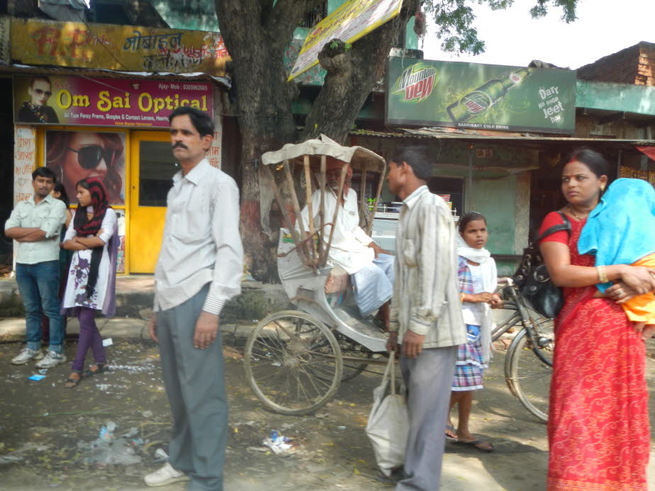 Straße in der Altstadt von Varanasi