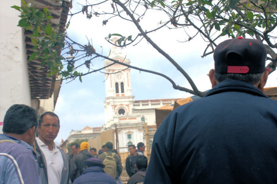 Cuenca: Männer warten auf Arbeit