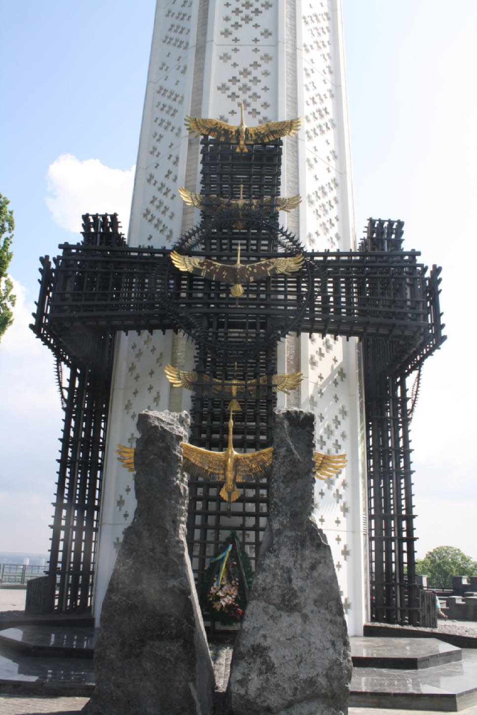 Denkmal Holodomor: Der Begriff Holodomor  bezeichnet eine schwere Hungersnot in der Ukraine in den Jahren 1932 und 1933, der drei bis vier Millionen Menschen zum Opfer fielen. Die Ukraine bemühte sich besonders unter Viktor Juschtschenko, Präsident der Uk