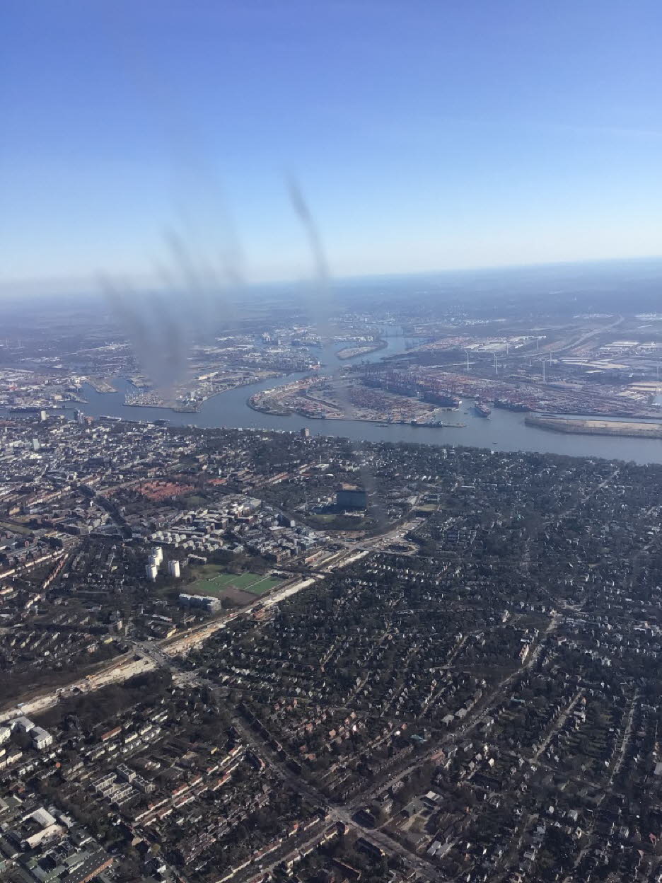 Hamburger Hafen und angrenzende Stadtgebiete