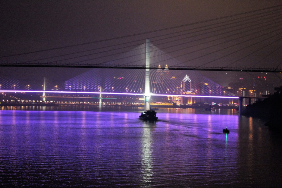 Brücke über den Jangtsekiang in Chongqing