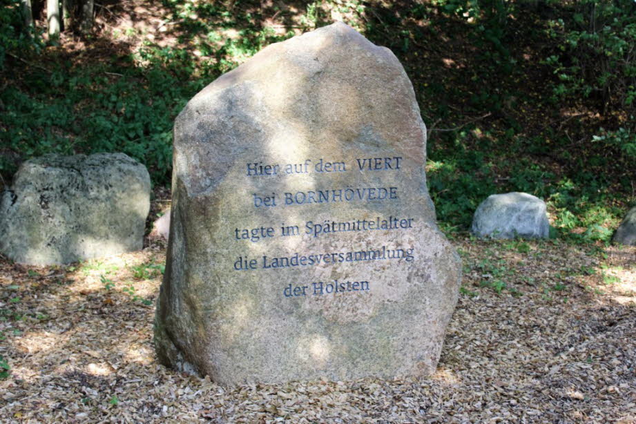 weil hier am Schmalensee die holsteiner Ritter tagten.