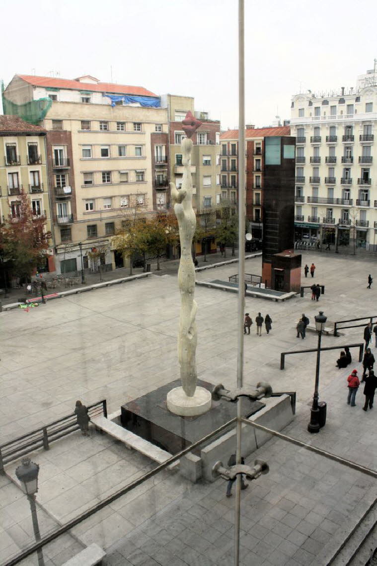 Museum Reina Sofía: Die dritte Galerie im Goldenen Dreieck der Kunst, zu der das ikonische Prado-Museum, das Kunstzentrum Reina Sofía und das Thyssen-Bornemisza-Museum gehören, ist in einem riesigen ehemaligen Krankenhaus aus der Mitte des 18. Jahrhundert