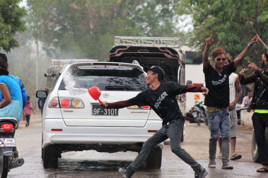 Wasserfest bei  Heho  Pindaya Inle See