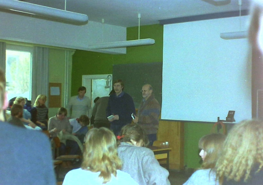 Horst Bienek (* 7. Mai 1930;  7. Dezember 1990) war ein deutscher Schriftsteller, Redakteur, Regisseur, Drehbuchautor, Librettist, Lektor und bildender Knstler